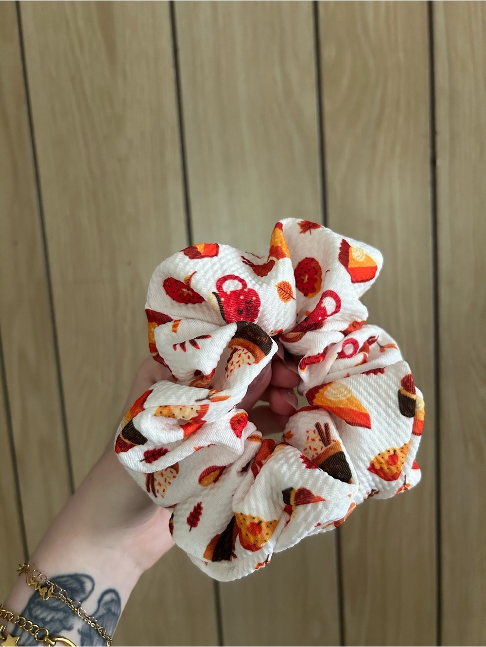 Fall pattern hand made scrunchie - Picture 2 of 2